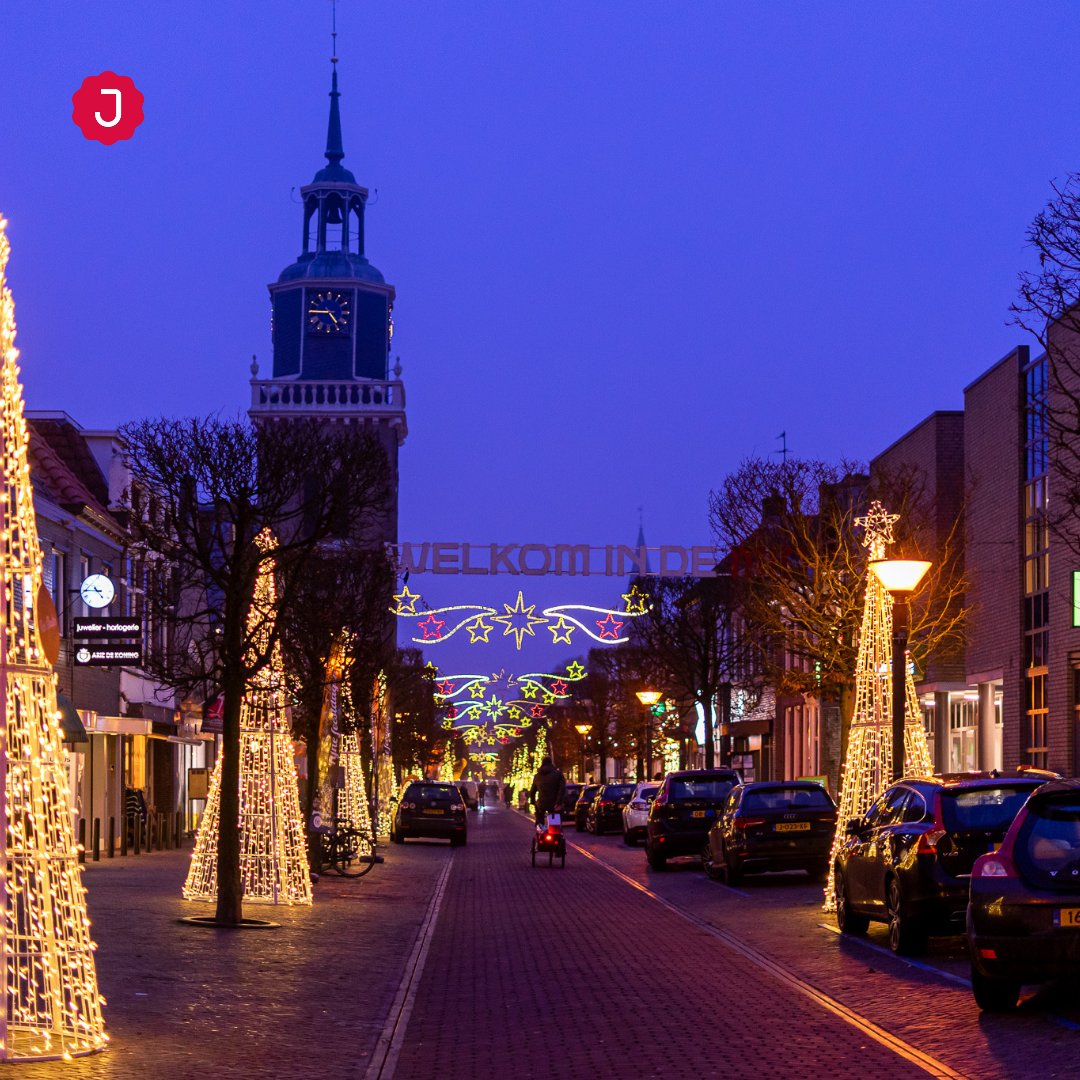 Had je al gezien hoe mooi de MID er bij staat? 😍

#jourekoffie #winter #kerst #verlichting #kerstlichtjes