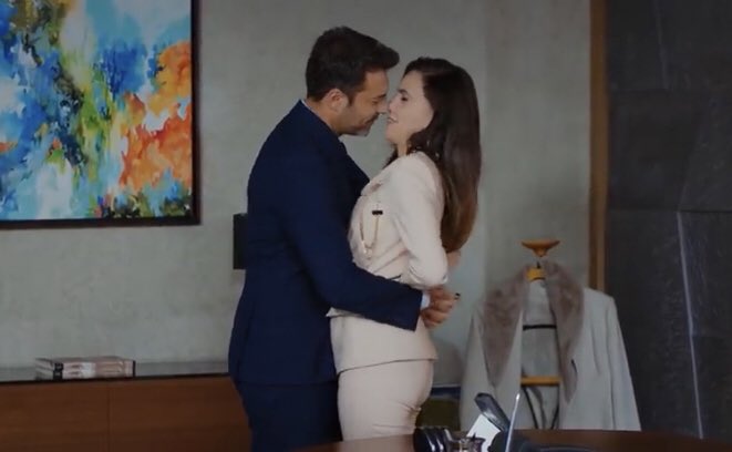 EnKayMasali's tweet photo. Bu poz sadece size özel❣️#yasakelma #bizşok #enkay https://t.co/MpQ17IIDkQ
