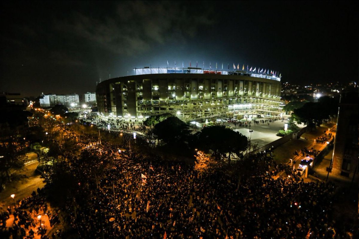⚠️ 3 anys de presó per en <a href="/VerdejoAbs/">#VerdejoLlibertat✊</a> !

👉🏼 Condemnat basant-se només en la versió interessada dels Mossos implicats, per la protesta de <a href="/tsunami_dem/">Tsunami Democràtic</a> al Camp Nou

👉🏼 No defallim! Pel dret de manifestació i per la llibertat! ✊🏼 VERDEJO ABSOLUCIÓ!✊🏼