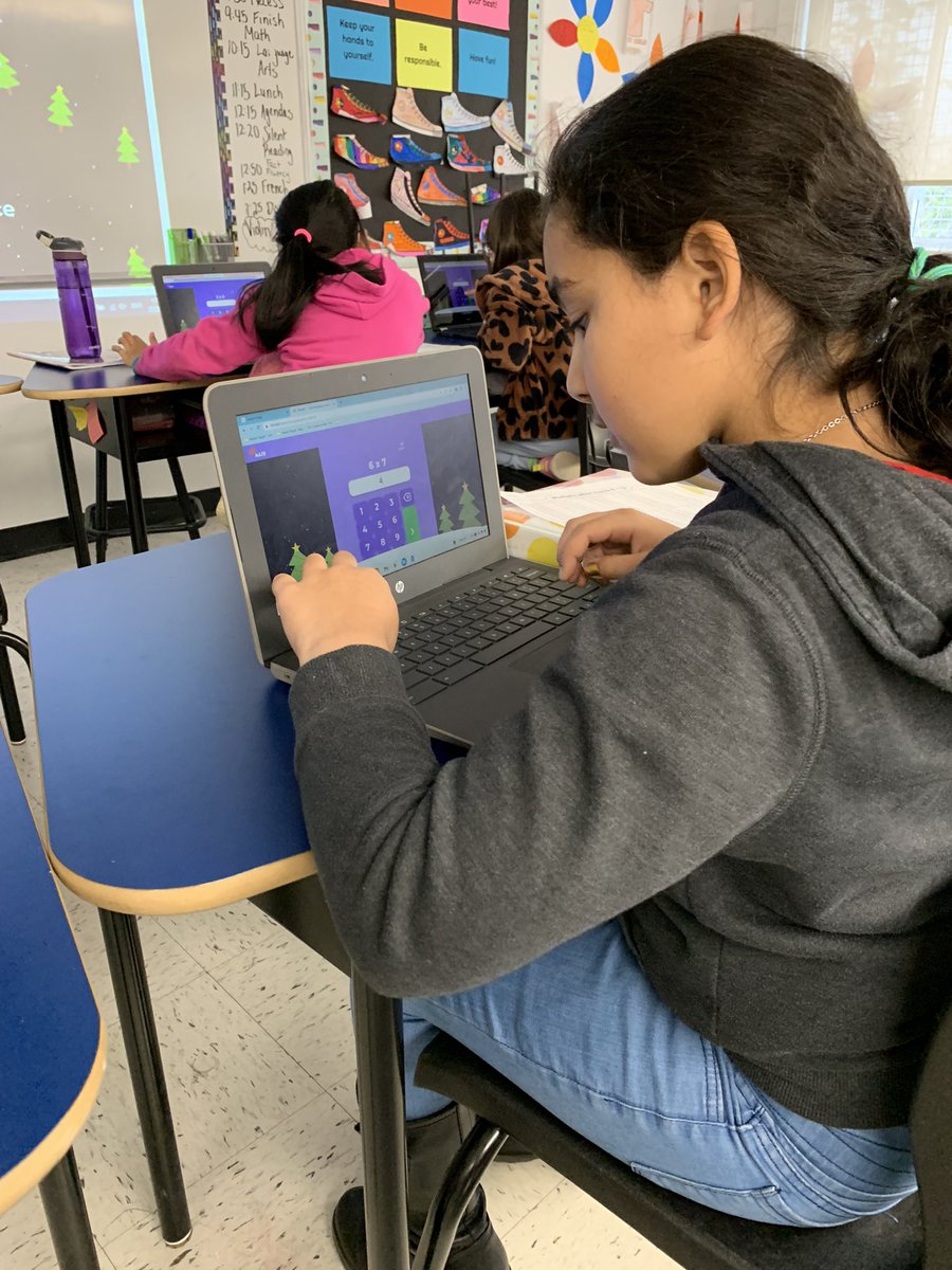 ClassroomJewel's tweet photo. We had a great time in math class today! First we learned about multiplication and division fact families, and then we practiced our multiplication fact recall with a fun online game. #mathclass #mathisfun #multiplicationfacts #factfamilies @ParkWestHRSB https://t.co/aIbOuefHt7