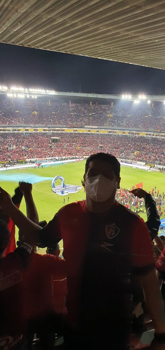 rodo012's tweet photo. El mejor sentimiento que te puede regalar el futbol, lo viví apenas hace 1 año, y sufrida vale doble. Gracias muchachos por ese día inolvidable. Te amo @AtlasFC 🦊
12-12-2021 El día que llegó la 2da ⭐️⭐️
#Junto2 https://t.co/U3Gp7aXyvz