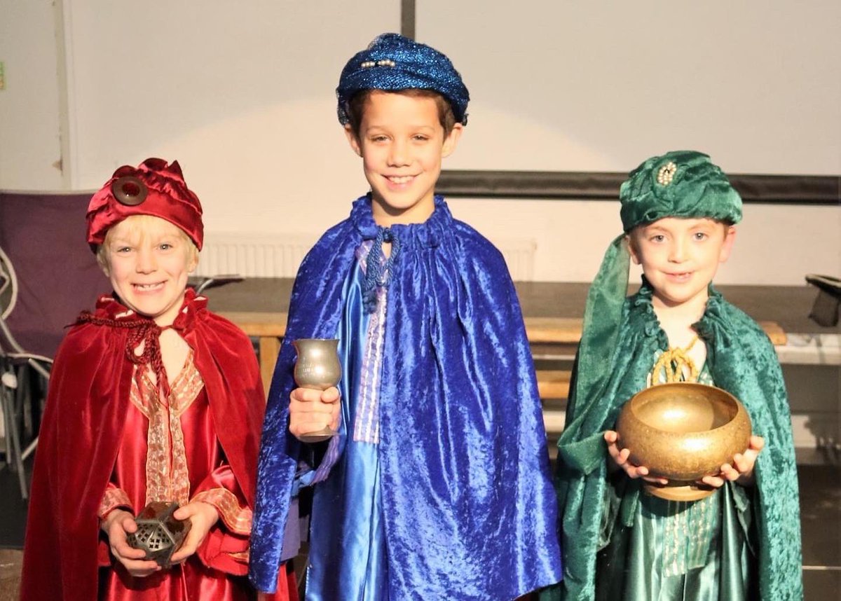It wasn't just the Pre-Prep that were taking to the stage last week.  On Wednesday the children in Yr 3 and 4 shone as they took to the stage to perform their Christmas production 'A Fireside Nativity' to a packed hall of friends and family. #brilliantblundellians #christmasplay