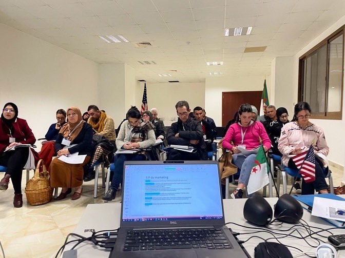 The #artisans of #Tipasa welcomed us this weekend as we built on their local knowledge of artistic tradition &amp; #craftsmanship to allow them to share their skills w/ others. 🇩🇿🧵💪

Thanks to #USEmbassyAlgiers, <a href="/USAmbtoAlgeria/">Ambassador Aubin</a>, &amp; <a href="/scottwayne1/">Scott Wayne🇺🇦</a> for a successful weekend in #Algeria!