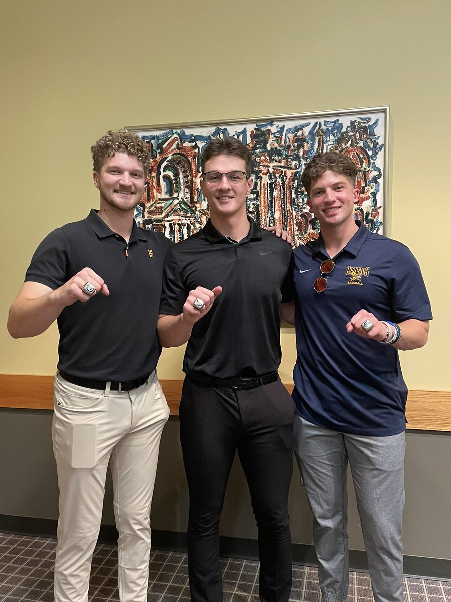 GLCanadians's tweet image. GLC MAAC Champs 💍

Congratulations to Aaron Duffy, Josh Niles and Matt Duffy of @GriffsBaseball.

#glcfamily