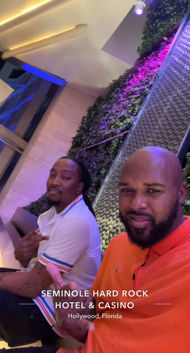 iPromoteFuckery's tweet photo. Miami nights !! https://t.co/Fp5myS0ZDu