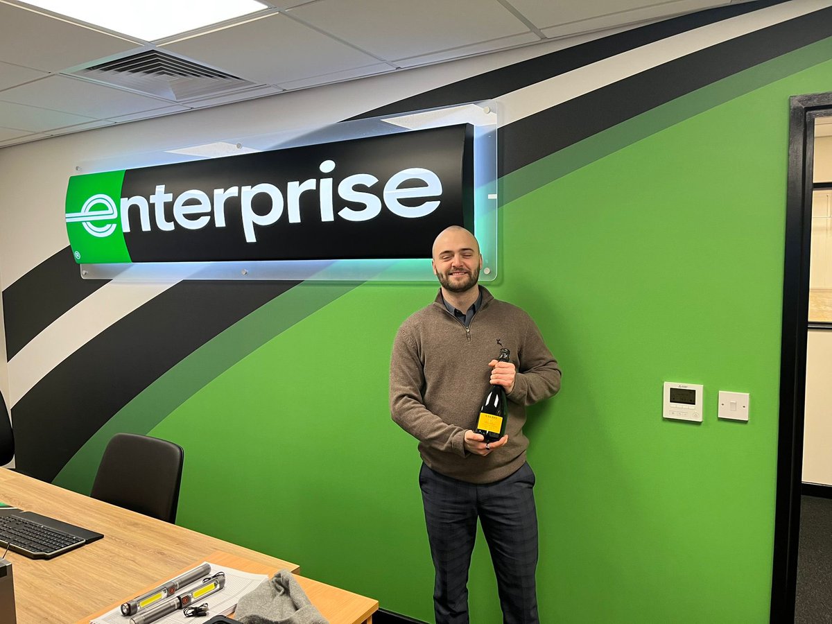 Fantastic day in the brand new H9 Branch! Started the day with a sale to our very first customers through the door #U2H9 #DontBlink