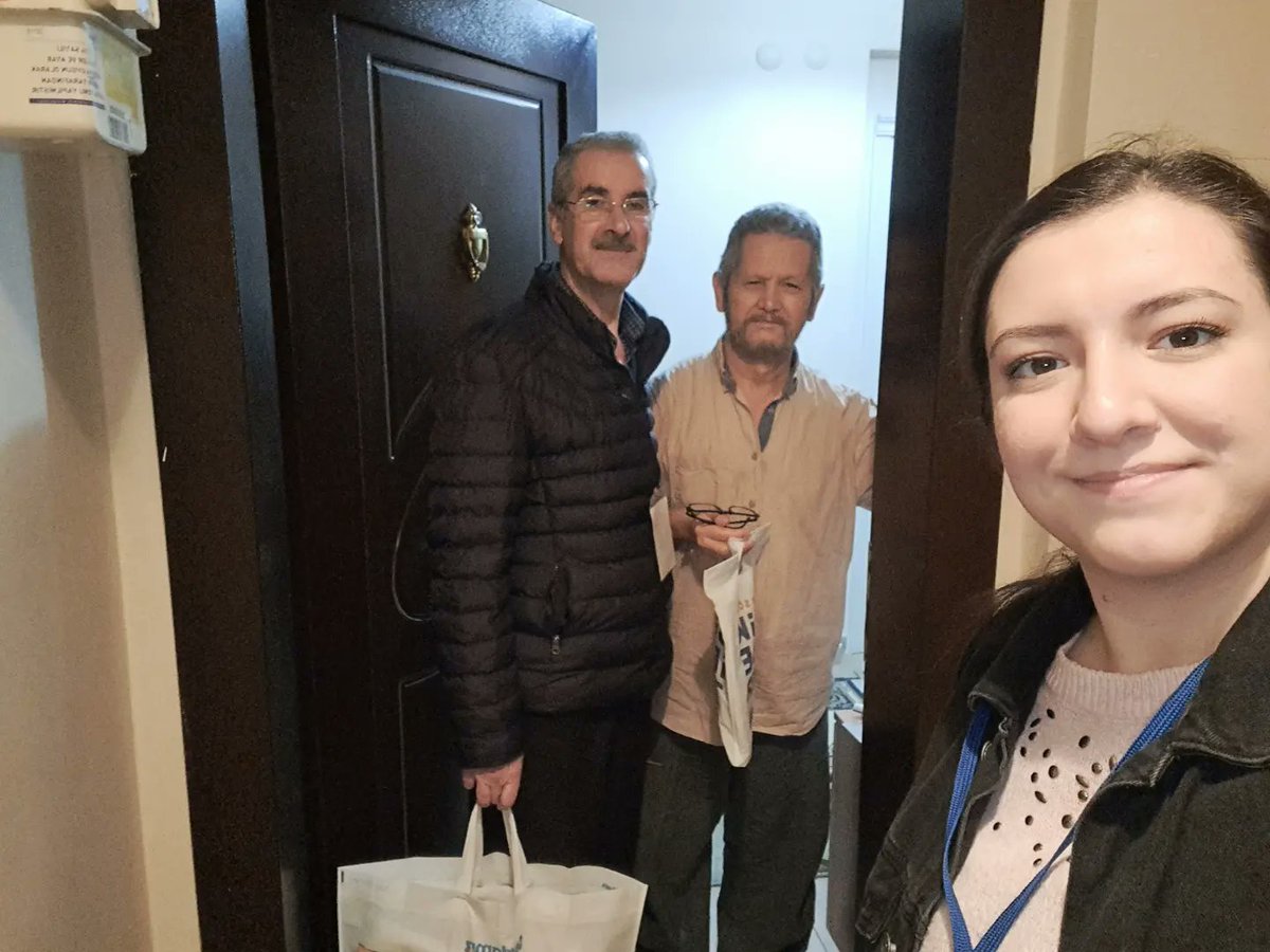 "Vakit mezhep, meşrep, etnik kimlik siyasetiyle ayrışma değil; bir olma, beraber olma, birbirimize kardeş olma vaktidir."

#akparti #akpartiistanbul #akpartikadınkolları #akpartigençlikkolları #receptayyiperdoğan #rterdoğan #siyaset #reis  #gaziosmanpasa #2023yolundabiri