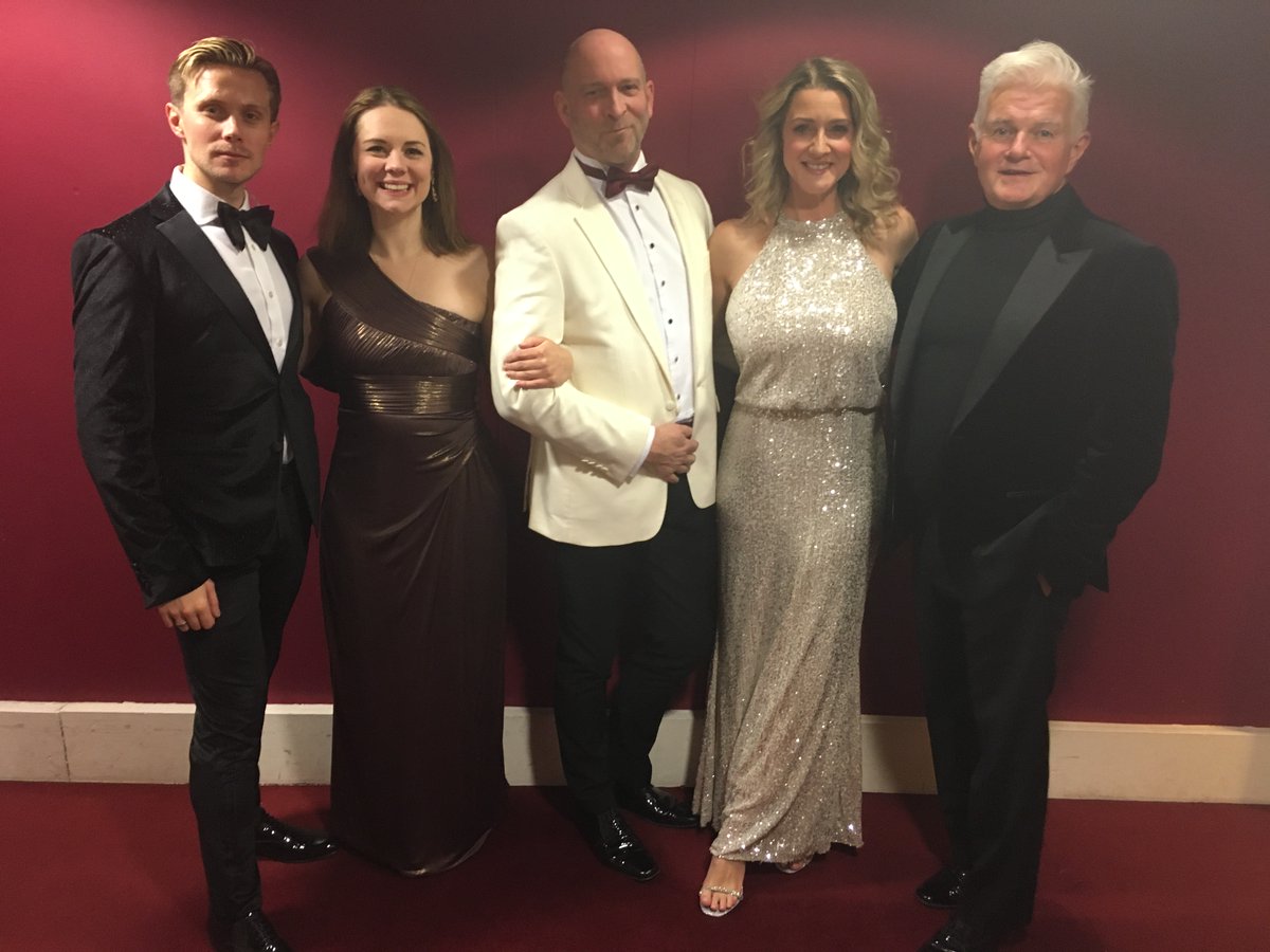 west_end_int's tweet photo. Glasgow, you rock!! What a fabulous way to spend a wintery afternoon in the company of the wonderful @RSNO and @CityGlasgowChor, and of course the immense talents of @Gina_Beck @alice_fearn @robhouchen #scottdavies @MichaelEngland7, thank you! https://t.co/r3b0ICqEKQ