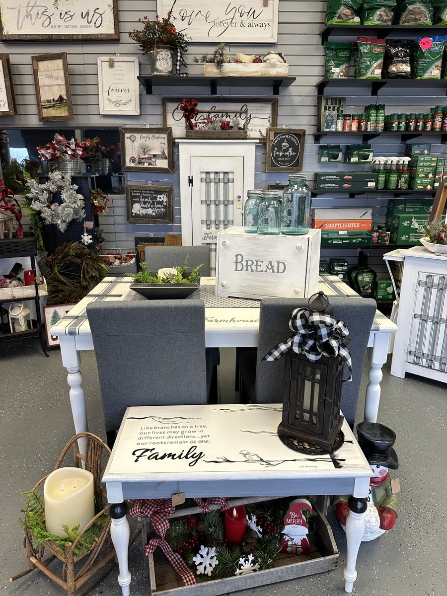 InfinitelyOutdo's tweet image. Up to 25% OFF all Christmas and up to 25 % off all regular mechandise!