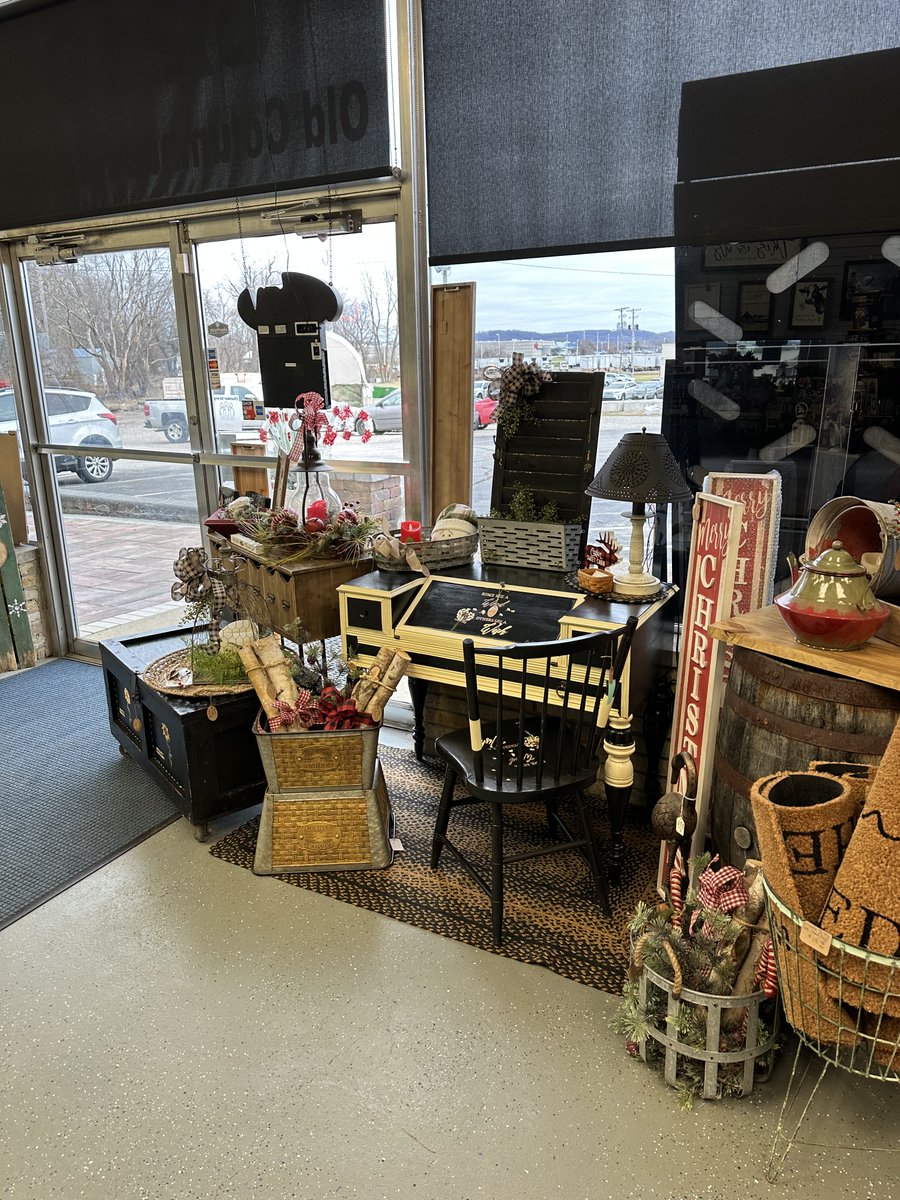 InfinitelyOutdo's tweet image. Up to 25% OFF all Christmas and up to 25 % off all regular mechandise!