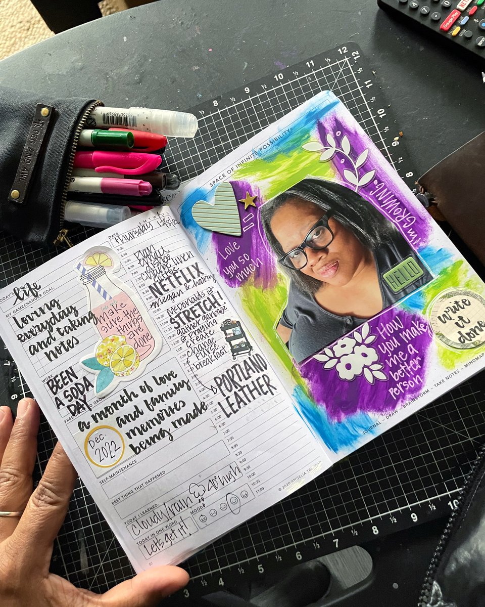 carlaconroy's tweet photo. Documenting in my @passionplanner daily. #idocument #photojournal #passionplanner #carlascreativelife #memorykeeping #plannerlife #planner #planneraddict #passionplannerdaily https://t.co/5fVErFhwwZ