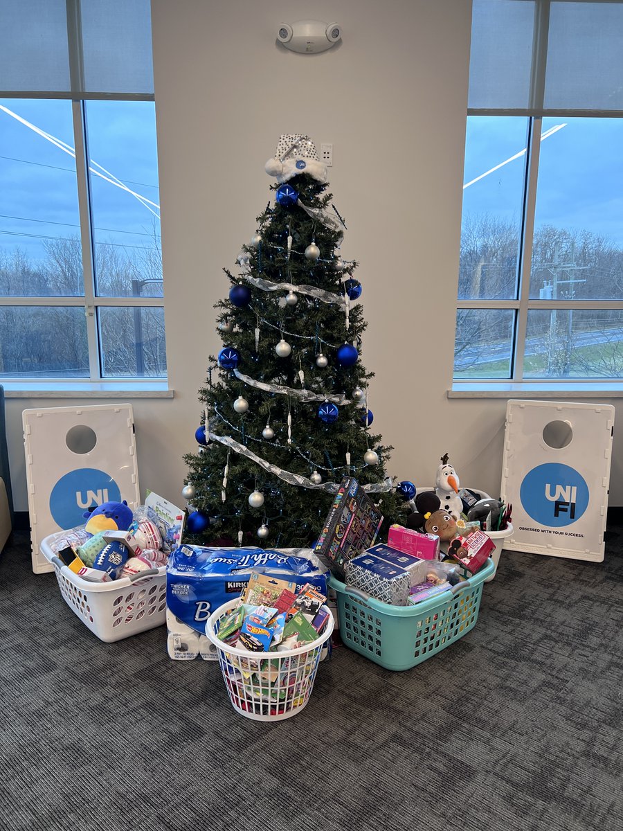 Can't wait to drop off our helping baskets for @bbbswashtenaw! This has become one of our favorite holiday traditions at UniFi! 

#holidays