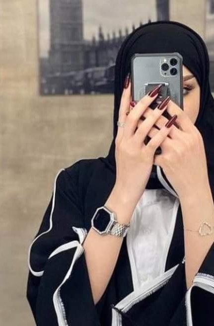 كوني قوية بأستقامتكِ ، بعزتكِ ، بمفردكِ 🕊