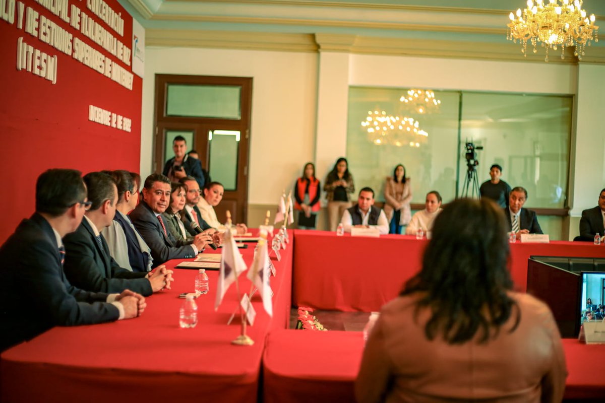 TonyRodriguezMX's tweet photo. En una suma de esfuerzos, realizamos la firma de convenio con el Instituto Tecnológico y de Estudios Superiores de Monterrey el cual permitirá promover un aprendizaje innovador encontrando soluciones a los problemas de la sociedad que sirvan para el desarrollo de emprendimientos. https://t.co/C25VDnqbcG