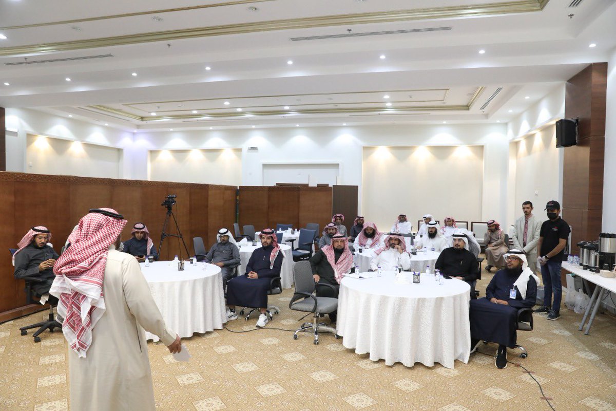 osrahsa's tweet photo. اهتماماً منها بالأعمال التطوعية والمتطوعين وتكريماً للداعمين.
#جمعية_أسرة تُكرم متطوعي الجمعية لعام 2022م.
كما كرمت شركاء دعم التطوع @alfalab_sa @dar_caif https://t.co/WCbNolR0Rs