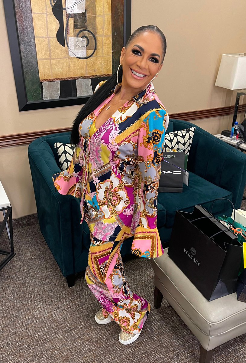 SheilaEdrummer tweet media