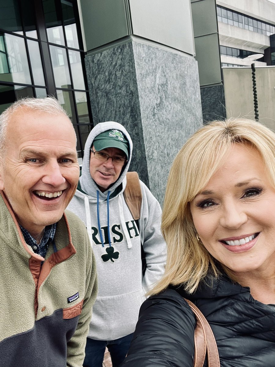 Lisa Carberg tweet media