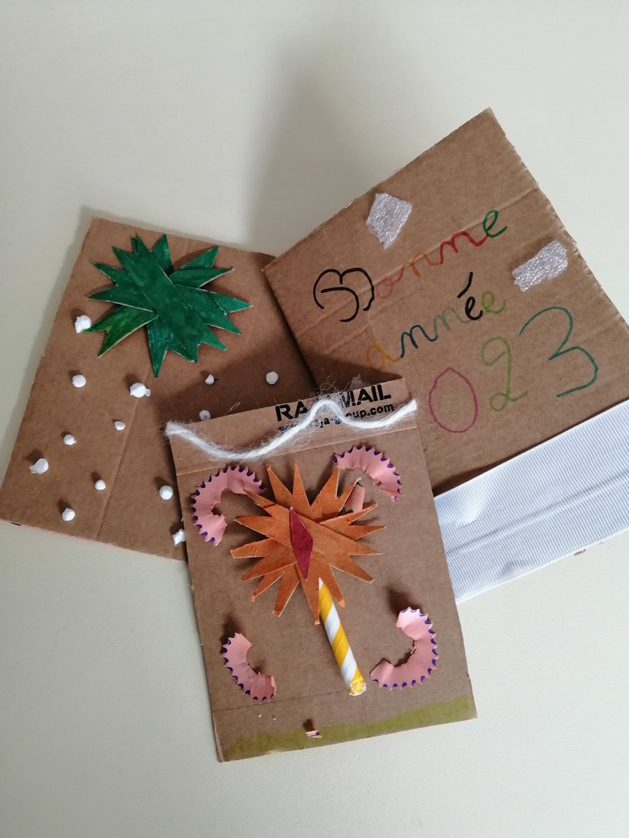 Projet carte de vœux terminé. Il n'y a plus qu'à envoyer. Merci @twidefis