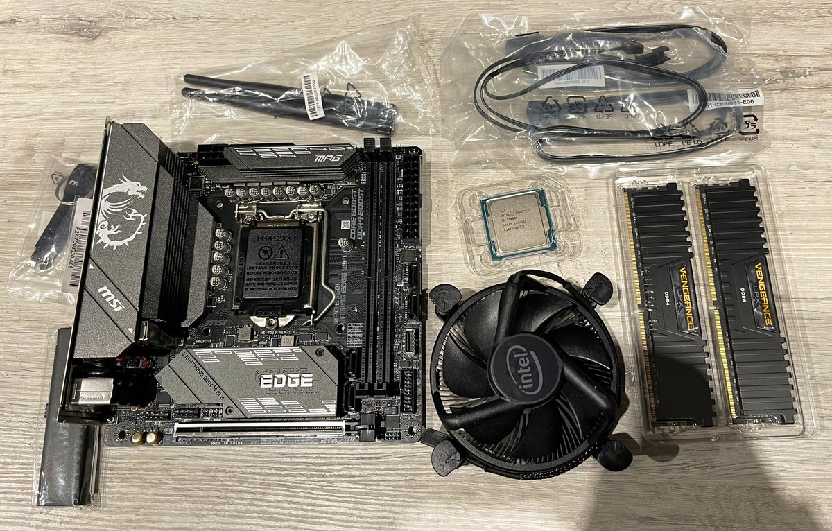 ss_korol's tweet image. If you want to add more RAM, you have to update motherboard and CPU.😒 That’s insane! It was challenging to find cheap parts that feet my Fractal Design case. Here’s the result: i7 7 Gen👉i5 11 Gen, 32👉64GB RAM, MB with 4 Gen NVME support, Type C and WiFi. #intel #nvidia #workpc