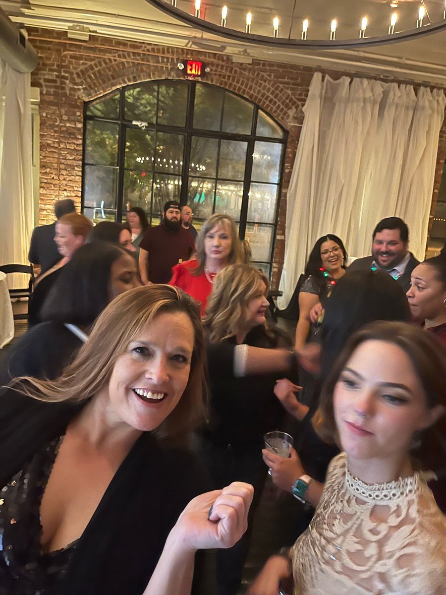 LandParkCRE's tweet photo. A very merry time for our 2022 Christmas party!! An incredible team, amazing clients &amp; vendors and a fantastic year; SO much to celebrate!!🎄🥂

#LandParkLife #RightMove #HappyHolidays https://t.co/QnoymP0zke