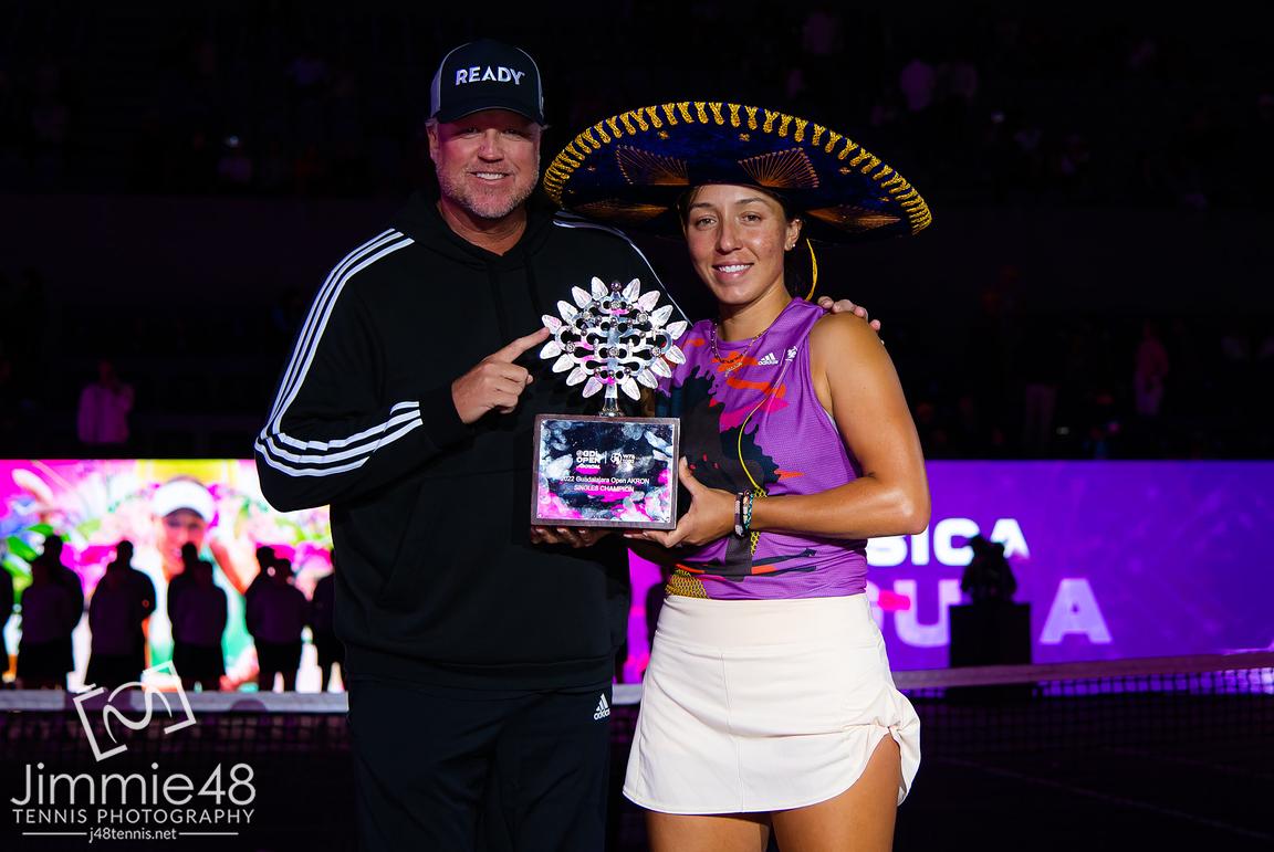 JJlovesTennis's tweet photo. Really neat to see David Witt getting recognized by his fellow coaches with the WTA Coach of the Year award.

He's been with Jessie since 2019, one of the longest partnerships on tour, and helped her become No. 3 in the world.

(Also, dude's hella chill even during tight matches) https://t.co/rPKS3M1Uwx