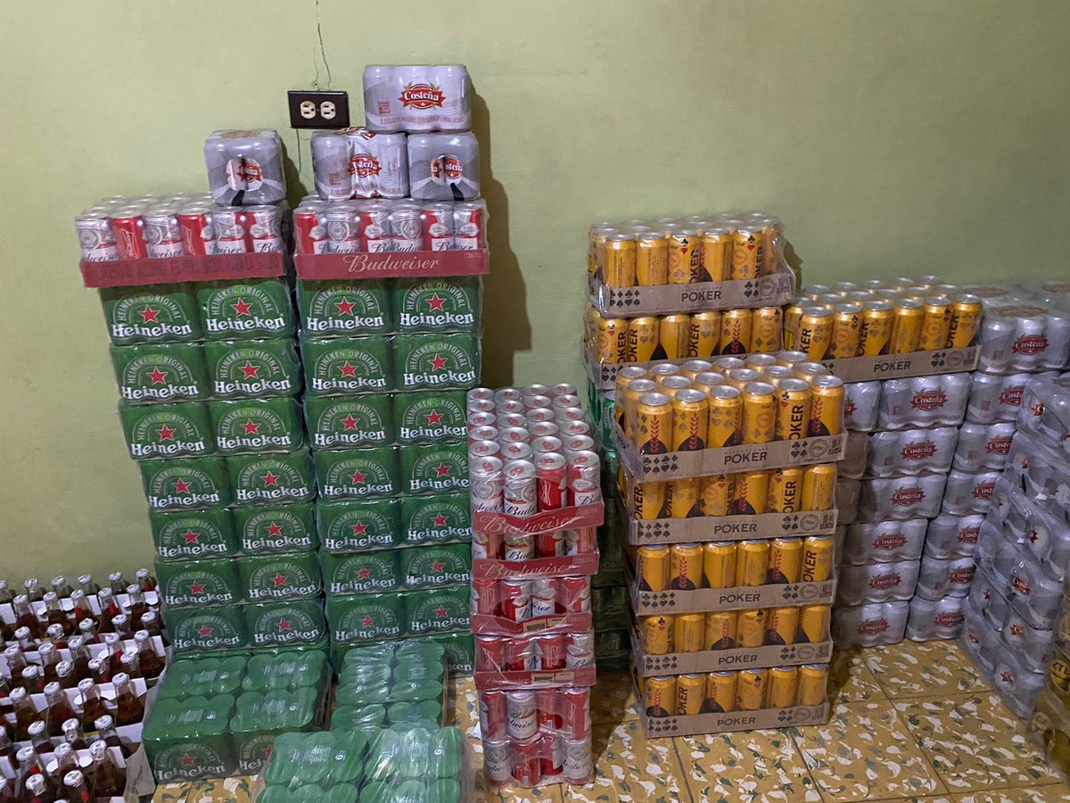 LIHA_1525's tweet photo. Se vende cerveza por paca x24 Und, contamos con gran variedad de marcas disponibles✨🍻🍺

Tenemos gran variedad: poker laton, águila, costeña, Michelob, Budweiser…🍺🍻✨separen con tiempo para este 24 y 31 de diciembre🎄🍻

Domicilios: 3165885268-3162973923 https://t.co/hVXOhMEA14