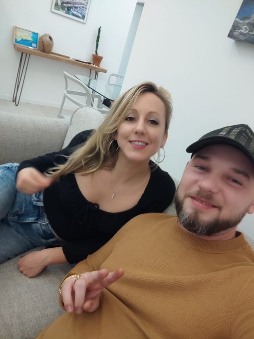 Et sur le tournage du jour il y avait aussi  @FrancazalK  ! 🙂 👌 https://t.co/AVXT36xstH<a class="tags" target="_blank" title="On Twitter" href="/?out=eyJ0eXAiOiJKV1QiLCJhbGciOiJIUzUxMiJ9.eyJpYXQiOjE3MjA2ODI3MzQsImlzcyI6InR3cG9ybnN0YXJzLmNvbSIsIm5iZiI6MTcyMDY4MjczNCwiZXhwIjoxNzUyMjE4NzM0LCJyZWRpcmVjdF91cmwiOiJodHRwczovL3R3aXR0ZXIuY29tL0ZyYW5jYXphbEsifQ.v9AmDkXSmFseoflYi6mZUqMG3TYql_8axaL_pJcHwCP4_KdYLL0YeFWOgHyIf9E9ZlP30_NtzeASIxgHtAauKA">@FrancazalK</a><a href="/tag/blondie"class="tags"><span>#blondie</span></a><a href="/tag/bumday"class="tags"><span>#bumday</span></a>