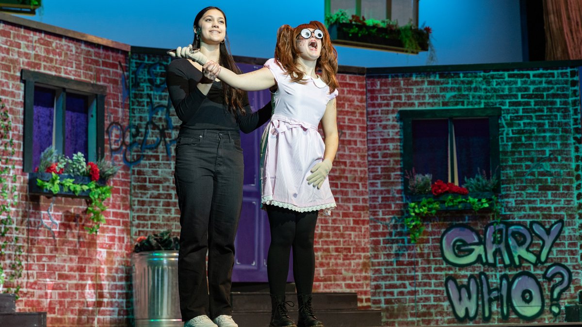 WoodlandHillsHS's tweet image. Congratulations to the cast and crew of Avenue Q for an amazing weekend of shows! The show was done by the Woodland Hills High School Performing Arts Class. 

The next show at Woodland Hills is in January as we perform Legally Blonde as our Jr. Musical!

whsd.net/our-district/n…