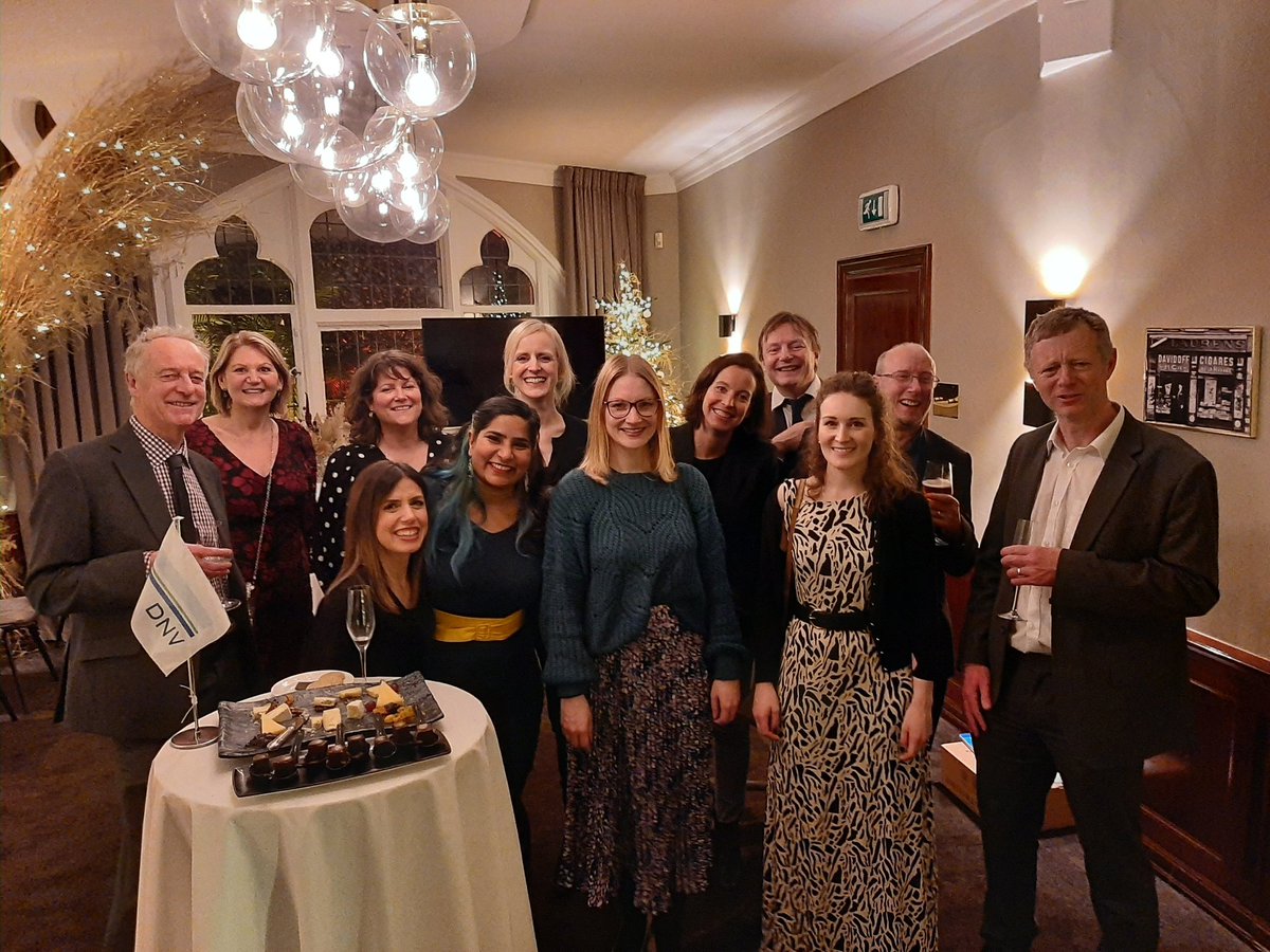 NadkarniNamrata's tweet photo. A very lovely Christmas catch up with the @DNV_Group team and the other maritime journalists. @InesNastali https://t.co/qeEaJwUwYd