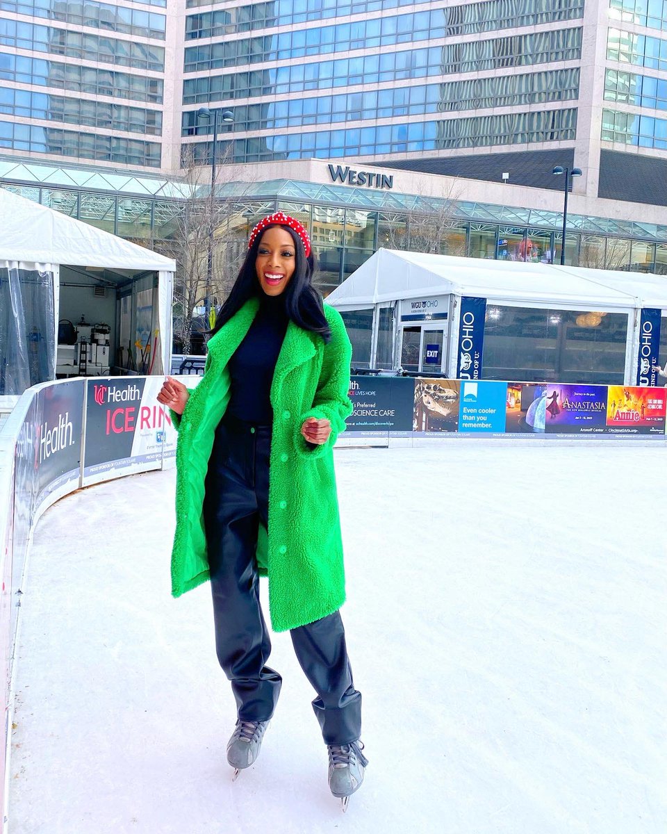EmaniPayneTV's tweet photo. My birthday tour so far has included stops in Cincinnati, Ohio, Chicago, Illinois and Raleigh, North Carolina and we’re not done yet! 🥳 Where to next✈️🎉 #bdaytour #sagszn #bdaygirl https://t.co/Op2PFjXvFh