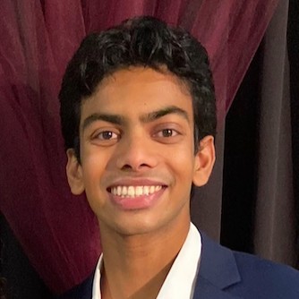 UIowaCLAS's tweet photo. On Saturday, graduates will hear a commencement speech from their peer, Kartik Sivakumar, who immigrated from India as a child. While in CLAS, he majored in Neuroscience  🧠 , found community 🤝 , and gained valuable research experience 🔬. https://t.co/uSLBhmFJ0F #UIowaGrad22 https://t.co/7a4PWs4X6r