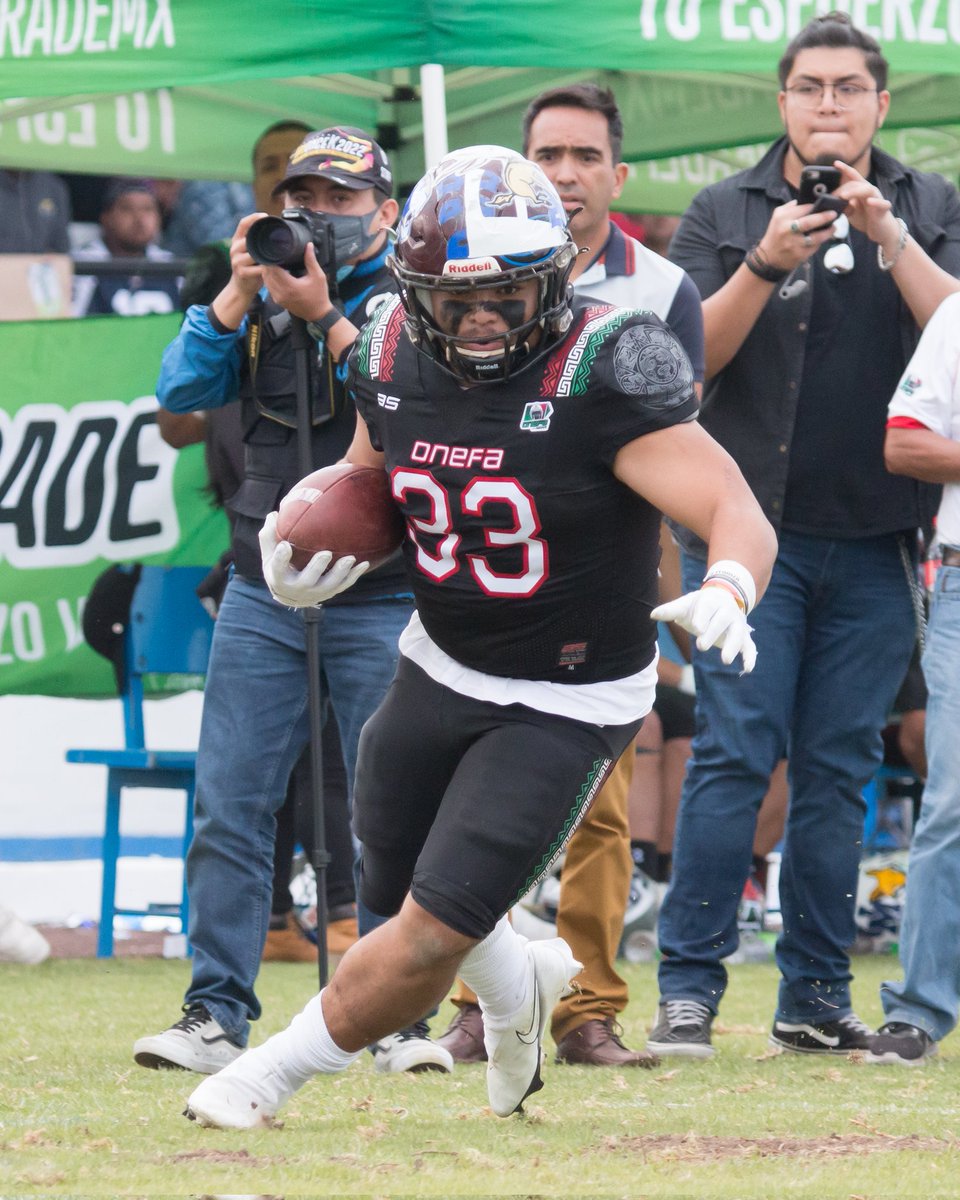 fa_gdl's tweet photo. Gran Corredor... Mejor Ser Humano... "CUBO"
#TecosUAG
#TazonAzteca
#TazonAztecaXLVII
📷 Ulises Gervacio
📱@Gervacio30 IG
#TenemosFootball 🏈🏈🏈 https://t.co/FGZNkE7wGb
