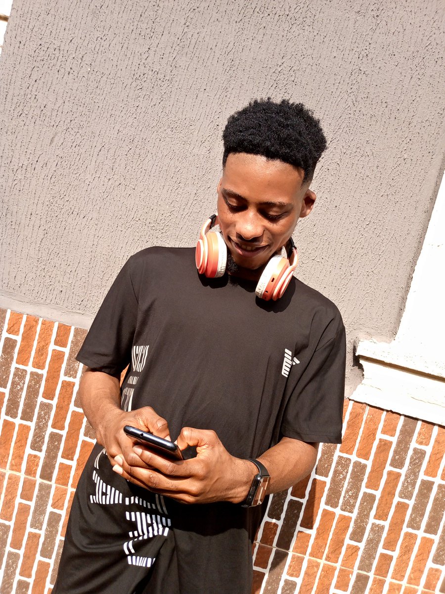 Dozzydozzy0's tweet photo. Happy Sunday guys https://t.co/Q0fwNoEtaQ