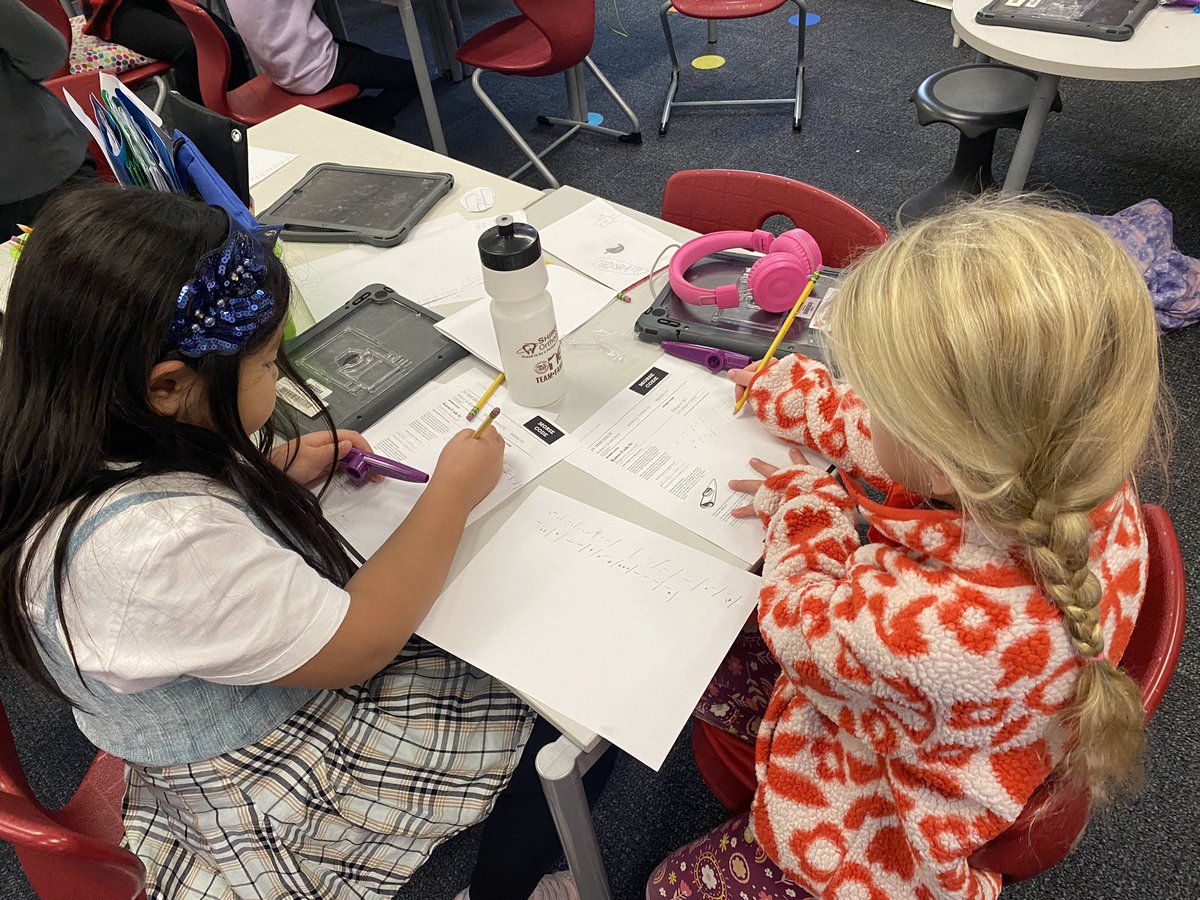 teacherkpratt's tweet image. #csedweek2022 … a little late since I was out sick last week. Morse code with kazoos @techcorpsus #techcorps #e4tech @E4Tech_Teacher @napls_ps