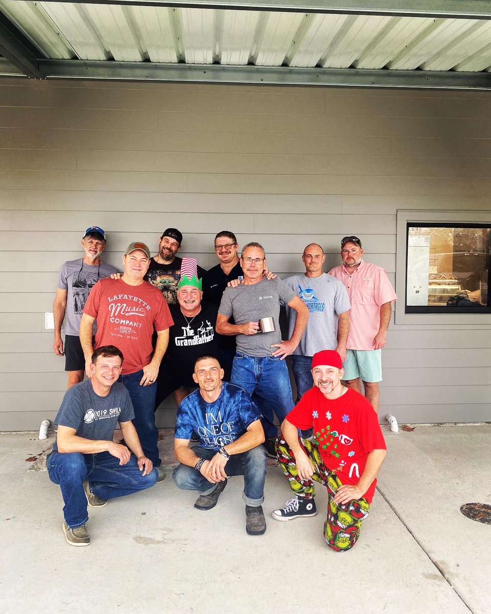 Beastmode009's tweet photo. Community Christmas with Sc3 in #sulphurLa was a blast. #communityImpact #freedom337 https://t.co/aVah5QOSzB