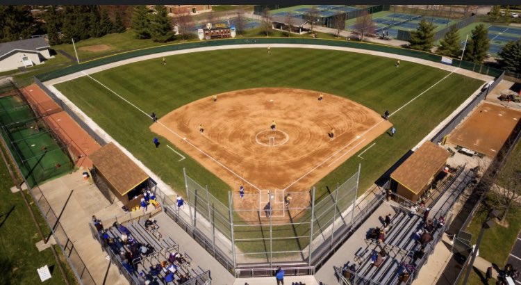 WascoDiamonds's tweet photo. ⚠️Commitment Alert⚠️ @ciciwilson2023 @Wasco18uwm 
has committed to continue her academic and softball careers 
@ValpoSoftball @ValpoU 
Congratulations! 
#anotherdiamondcommits
#wascoproud https://t.co/jXdB6KJZAo