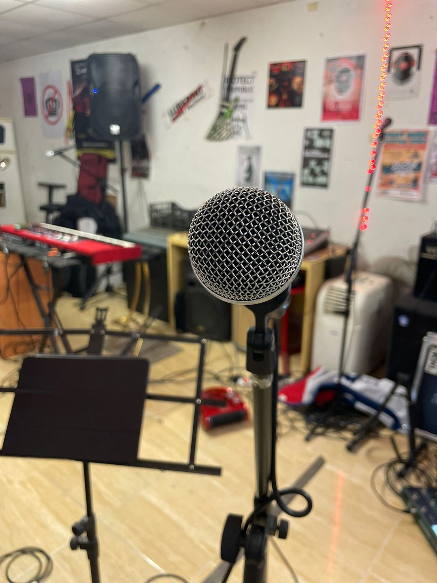 7drockversions's tweet photo. La il•lusió de tancar-nos de nou al local...
La màgia que brota en forma de música...
Les idees que sorgeixen tema a tema...
La cosa promet!!
Agafeu-vos que venen curves 😈😈

7DR
#ThE LAst Tour

#estiu2023 #ultimagira #7DRock #versions
#tour2023 #covers #thelasttour #musica https://t.co/SWpqricBm2