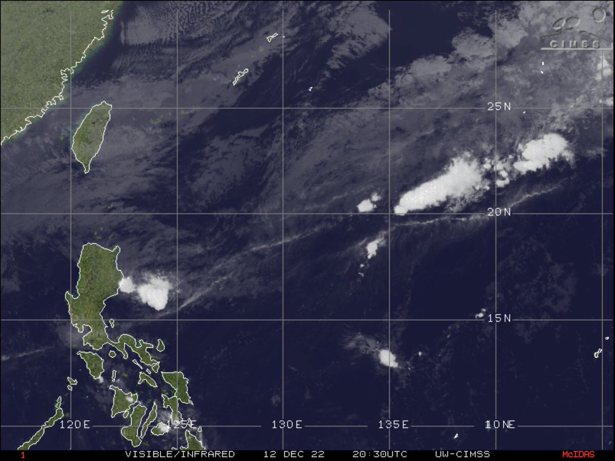 jnmet's tweet photo. Interaction with a frontal boundary has largely dissipated #Pakhar (#RosalPH) over the Philippine Sea with no convection around the low level circulation. https://t.co/T1SWvItwZ3