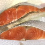 これを作れば間違いなし!？「鮭のサクサクカレー焼き」。