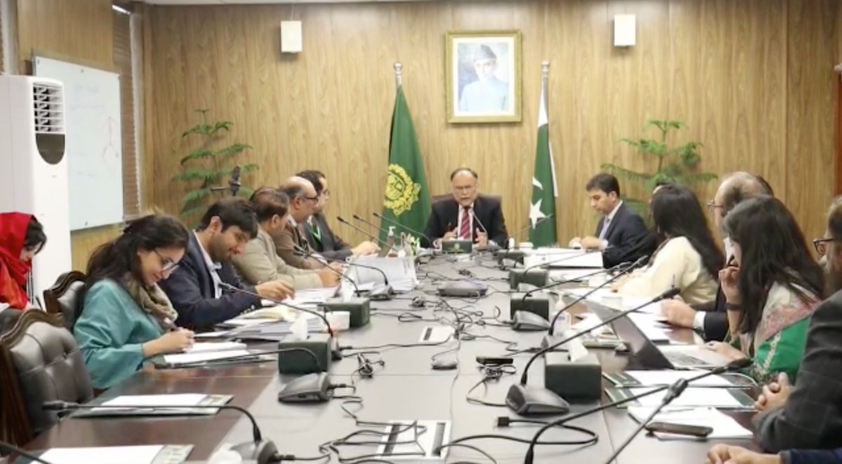 PakistanSDGs's tweet photo. In 3rd annual NEC Sub Committee on #SDGs meeting chaired by @betterpakistan today, Pakistan's progress on SDGs in past 1 year was reviewed, way forward was discussed with reps of Federal, Provincial, Area government SDGs Sections/Units &amp; National SDGs Dashboard was approved. https://t.co/VlKb5KW57I