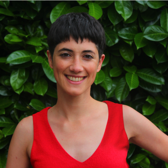 ‘Lur gainean itzal azpian, emakume nekazariak eta parte hartzea’ izeneko liburua plazaratu du Leire Milikua Larramendi-k 🔊 labur.eus/Uwy8I