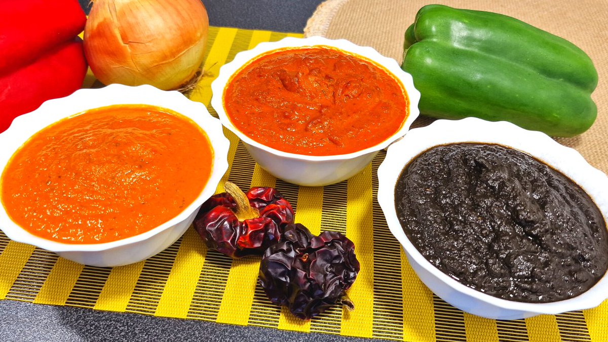 LCaupona's tweet photo. 📍SALMORRETAS o SOFRITOS para tus arroces. Tres recetas de sofritos que van a hacer de tus arroces 🥘 el toque distintivo de un arroz bueno, a uno extraordinario.

https://t.co/gPQQsw3H59

#salmorreta #salmorretas #salmorretaalicantina #salmorretacasera #lacaupona #paella https://t.co/cjHTOx7f3O