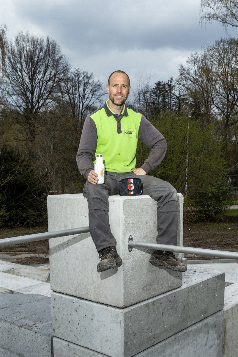 Wasserman wishes <a href="/PaauwePatrick/">Patrick Paauwe</a> (former player of a.o. <a href="/VVVVenlo/">VVV-Venlo</a> @Borussia <a href="/Feyenoord/">Feyenoord Rotterdam</a> <a href="/PSV/">PSV</a>) a Happy Birthday! #TeamWass