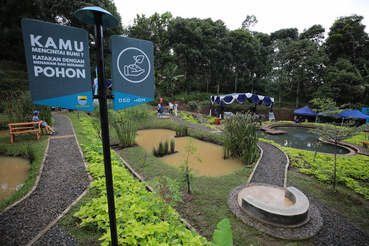 halo_bandung's tweet photo. Wilujeng sonten Wargi Bandung

Kolam Retensi Wetland Park Ciraga Solusi Untuk Mengatasi Banjir  Sekaligus Tempat Wisata🙌🏻🏞

Kolam Retensi Ciraga Wetland Park bisa mengurangi dampak banjir yang terjadi di Kota Bandung dengan menyerap air sementara dan nantinya dialirkan kembali. https://t.co/SXUsVLI1sR