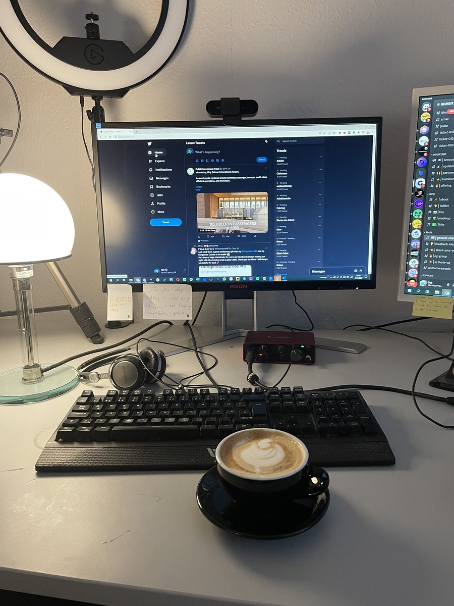 Gm to everyone here active daily ☕️💙