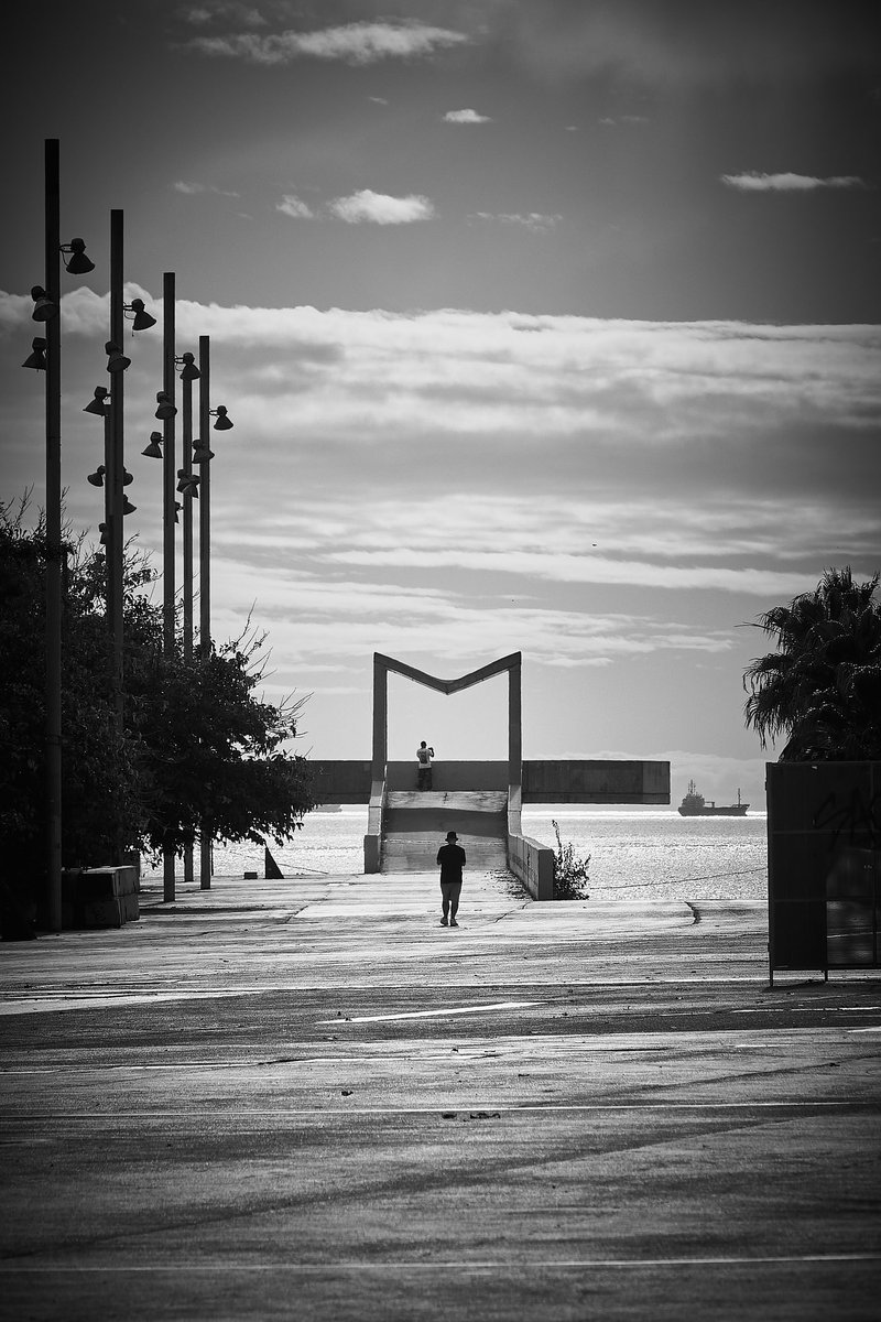 M

📸 Fujifilm X-T3

📷 Fujinon XF 50-140mm F2.8 R LM OIS WR

⚙️ Distance 140.0 mm - ISO 160 - f/8.0 - Shutter 1/1600

#barcelona #city #forumbarcelona #ship #street #streetphotography #urbanphotography #seascape #sea #clouds #landscape #photographer #photography #blackandwhite