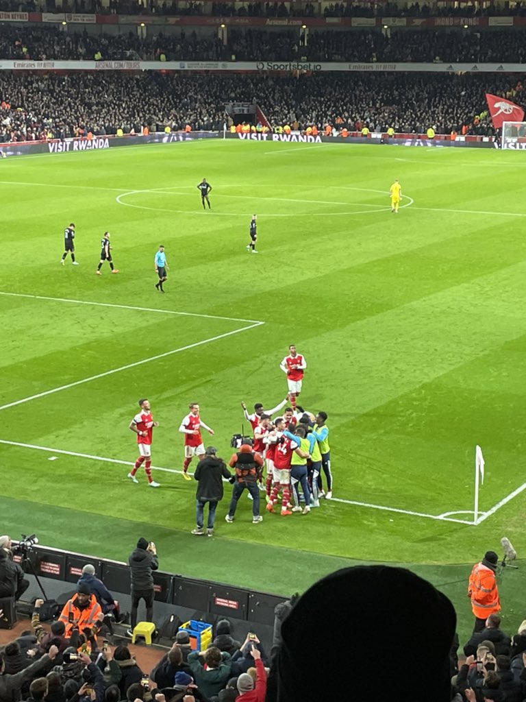 A day to remember it was yesterday, loved every bit of it! <a href="/sportswhereiam/">Sports Where I Am</a> thanks heaps for the ticket to Selhurst! Fulham and west ham away ends were class! Mitro’s on fire, so are the Arsenal 🔥 #PL #CRYFUL #ARSWHU
