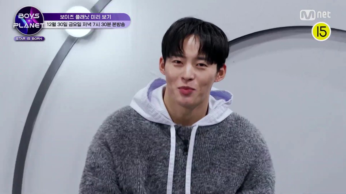 IDOL_ALLDAY's tweet photo. ▶ 셀럽 : 원밀리언 백구영
▶ 어디 : 221227 엠넷 유튜브
▶ 브랜드 : 이너 셔츠 - 알디브이제트 (RDVZ)
니트 - 노매뉴얼 (NOMANUAL)
▶ 모델명 : 셔츠 - 스트라이프 후드 셔츠 - 스카이블루
니트 - CROPPED HAIRY KNIT - MELANGE
#1MILLION #MihawkBack https://t.co/OuPA6SR18O