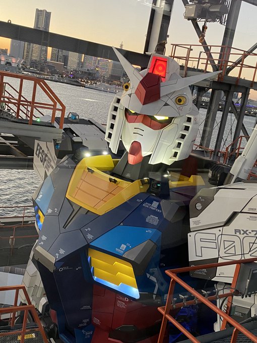 最後にガンダムさんと目が合っちゃった😄 