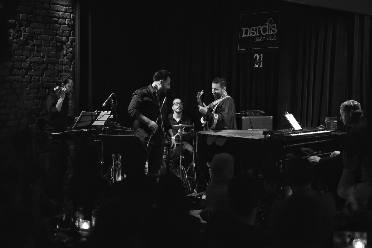 batuaydn's tweet photo. Last night, my ethnojazz/fusion band KAPIKO [@kapikoband] &amp; me played at the amazing Nardis Jazz Club [@nardisjazz] in Istanbul.I’d like to thank the Nardis family for being such great hosts and of course our listeners for spending that magical evening with us❤️🥂 #KAPIKO #Nardis https://t.co/cwyGeCD2Hw